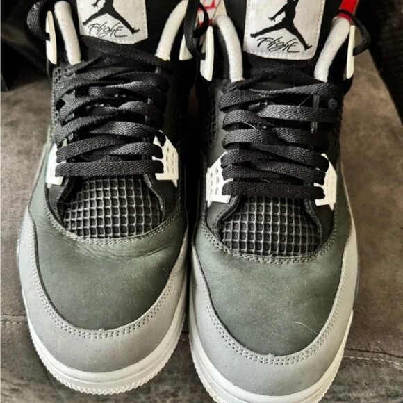 Jordan Men's Black and White Sneakers - Picture 1 of 4
